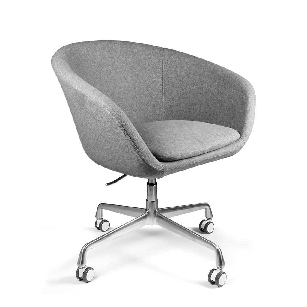 ASTI-R | Sillón Ergonómico de Diseño con Ruedas 🦢🎡