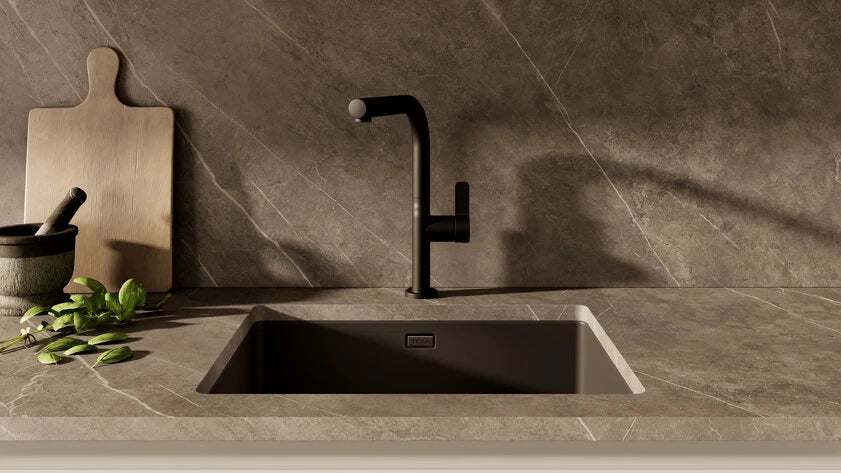 Monomando de Cocina Teka UNI 9331 BK – Acabado Negro Mate con Maneral Extraíble